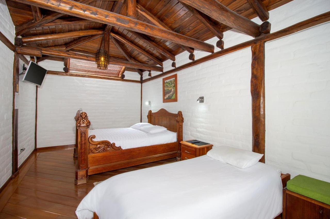 Hotel Ile Banos  Luaran gambar