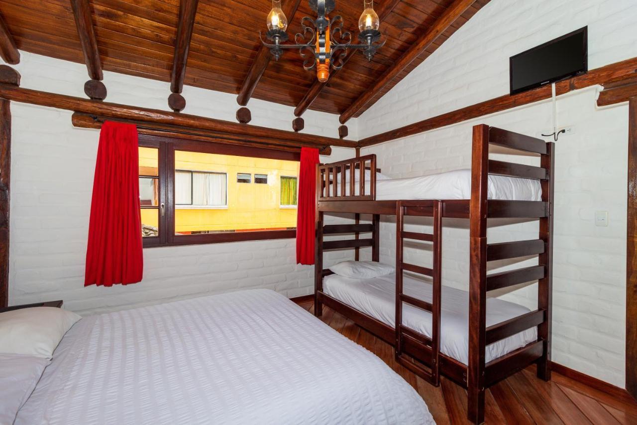 Hotel Ile Banos  Luaran gambar