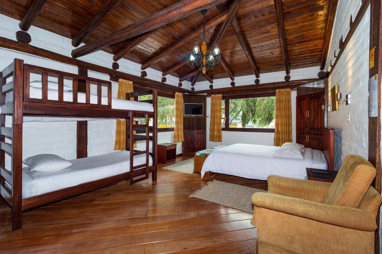 Hotel Ile Banos  Luaran gambar