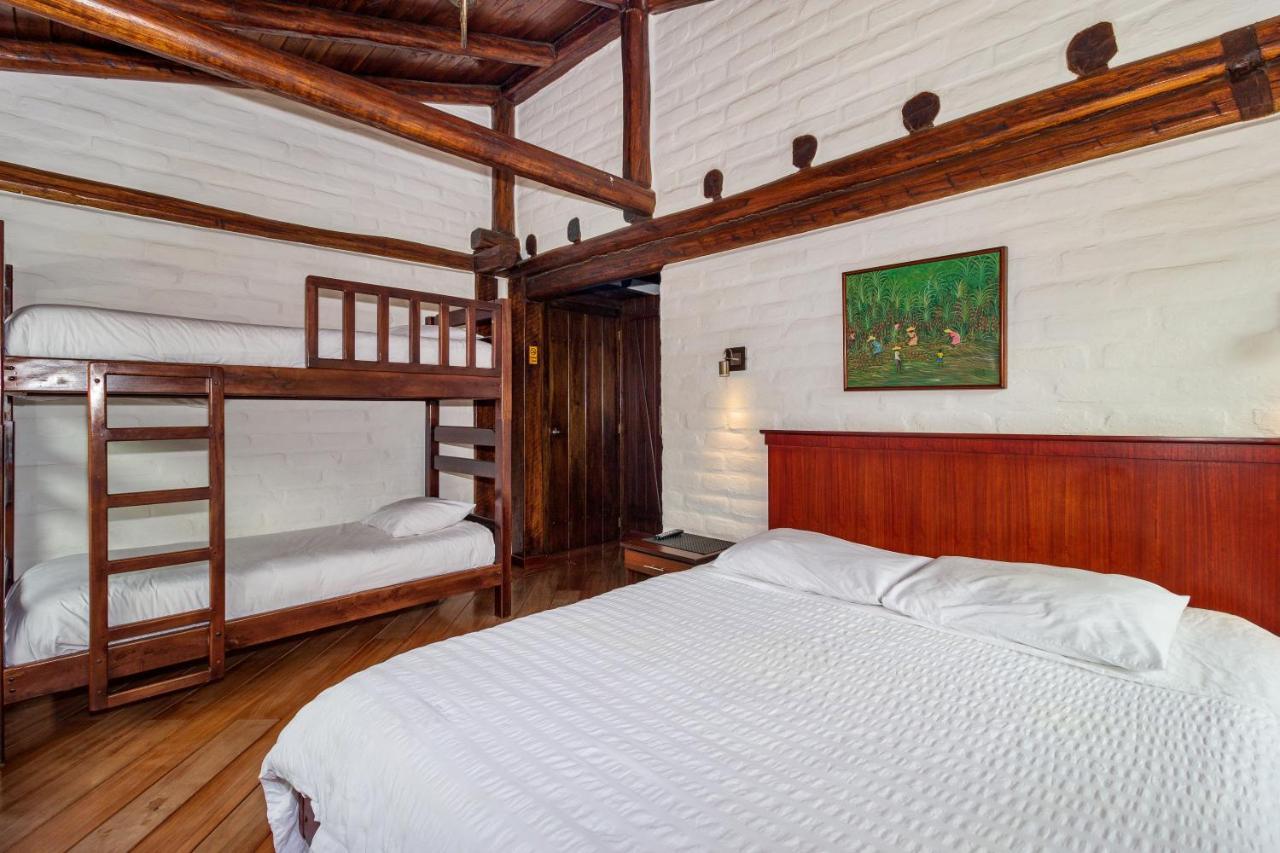 Hotel Ile Banos  Luaran gambar