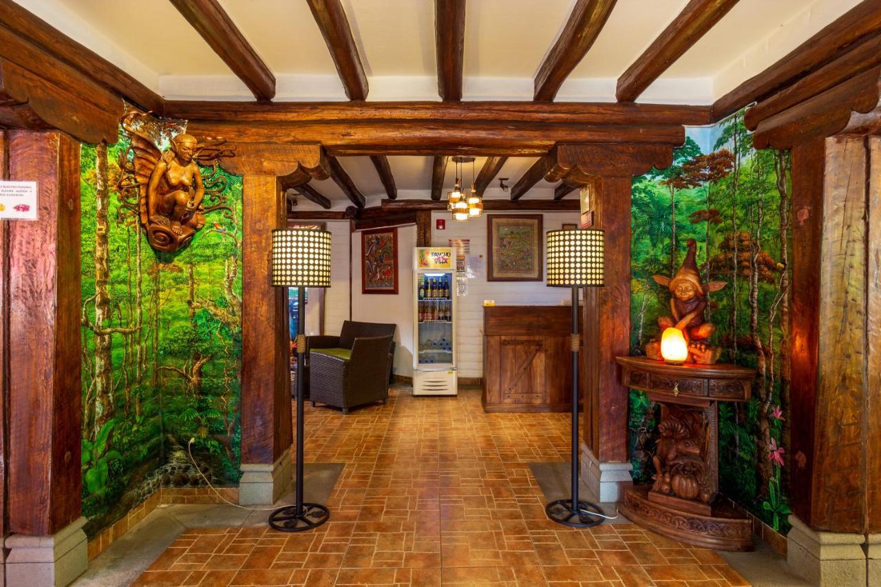 Hotel Ile Banos  Luaran gambar